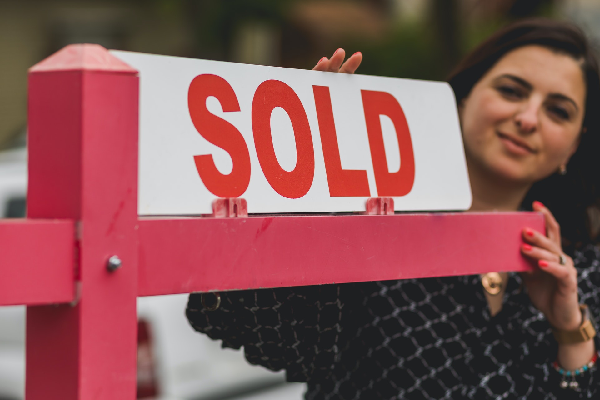 6 Benefits of Accepting a Cash Offer on a House